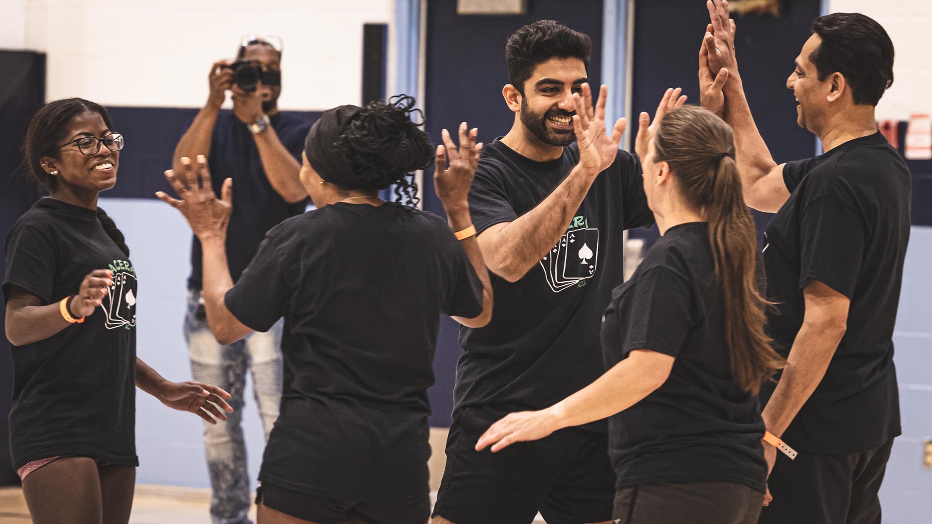 Homepage_0000s_0003_Layer 10